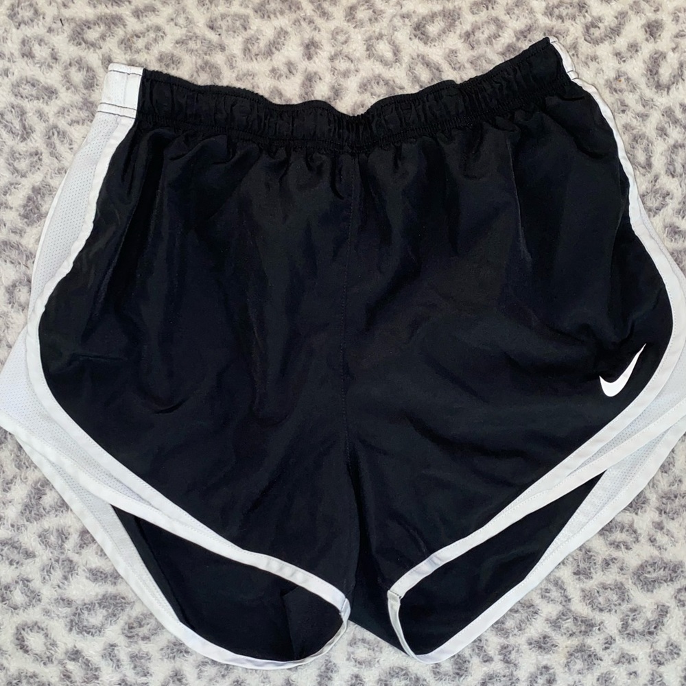NIKE WOMENS DRI-FIT RUNNING SHORTS SIZE LARGE